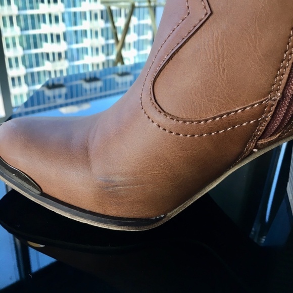 Steve Madden Booties in Cognac Size 7 - Picture 11 of 13
